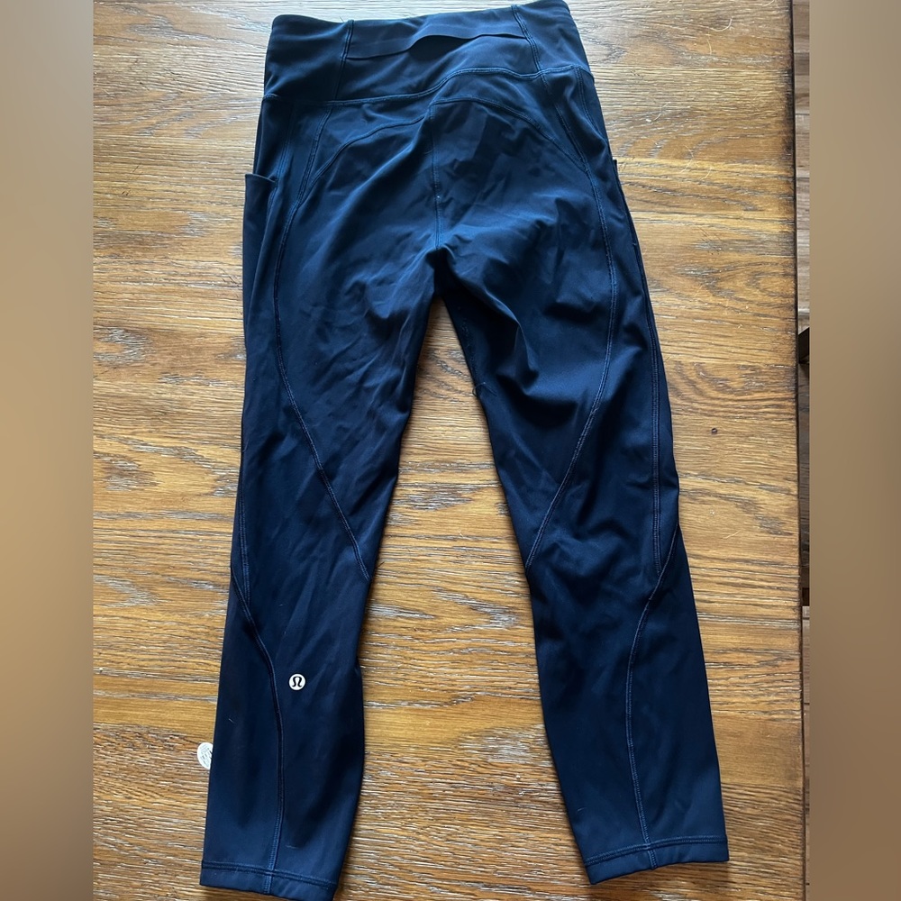 LULULEMON NAVY BLUE LEGGINGS